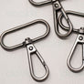 38mm SNAP HOOKS ANTIQUE SILVER