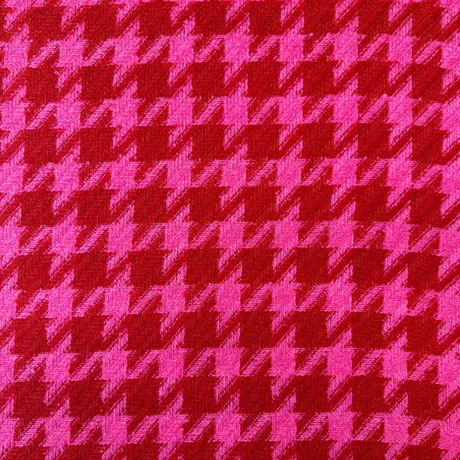 DOGS HOUNDS TOOTH COATING 
FABRIC GODMOTHER 
THE DRESSMAKER FABRICS 
PINK RED 
DRESSMAKING WINTER AUTUMN 