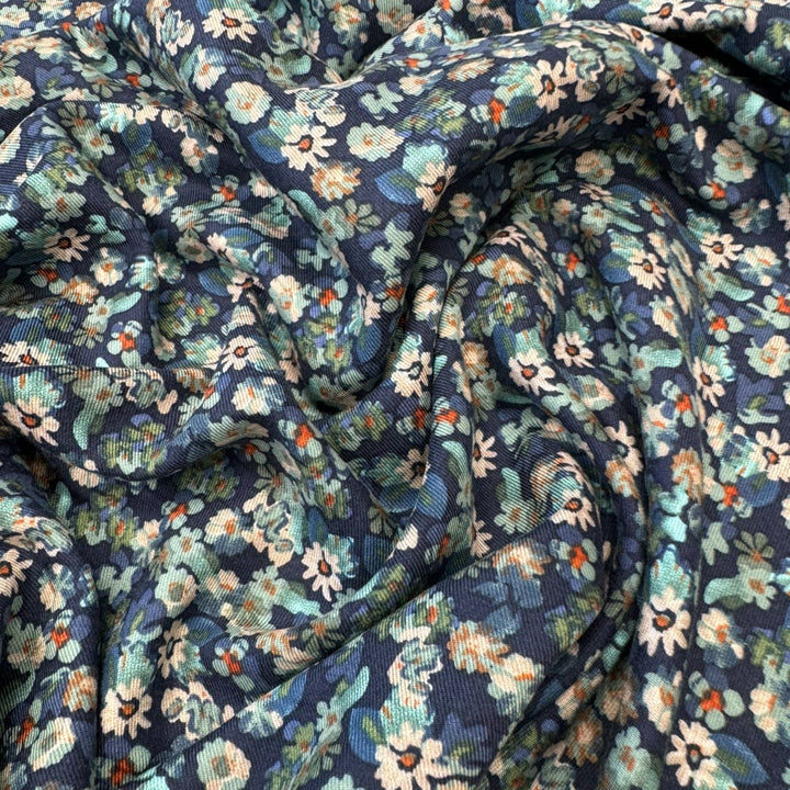 MIDNIGHT BLOOM FLORAL 
THE DRESSMAKER FABRICS 
VISCOSE TWILL
VINTAGE