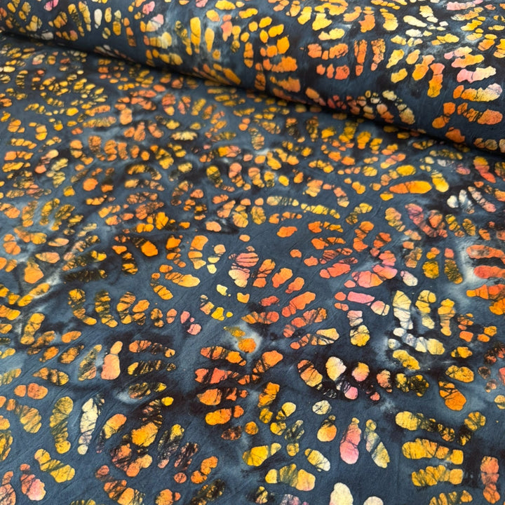 BALI BATIKS HANDPAINTED HAND PRINTED 
THE DRESSMAKER FABRICS 
QUILTING QUILTERS 
100% COTTON
115cm WIDE