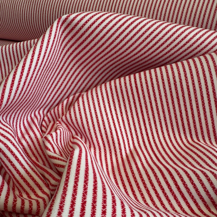 COTTON ELASTANE 
DESIGNER DEADSTOCK 
THE DRESSMAKER FABRICS 
ONE WAY STRETCH
DRESSMAKING 
STRIPES STRIPED 
TROUSER FABRIC 
