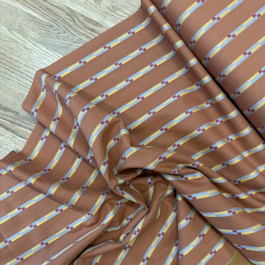 UMBER BY CANYON SPRINGS 
FABLEISM
THE DRESSMAKER FABRICS 
QUILTING PATCHWORK
COTTON DIGITAL PRINT 
DRESSMAKING 