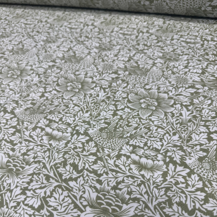 V AND A
WILLIAM MORRIS V&A
DRESSMAKING V&A FABRIC 
THE DRESSMAKER FABRICS 
COTTON VISCOSE BLEND 