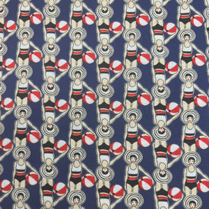 1950s ON THE BEACH 
DRESSMAKING VINTAGE DESIGN 
THE DRESSMAKER FABRICS 
100% COTTON 