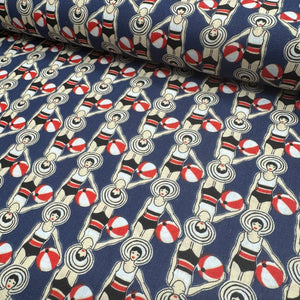 1950s ON THE BEACH 
DRESSMAKING VINTAGE DESIGN 
THE DRESSMAKER FABRICS 
100% COTTON 