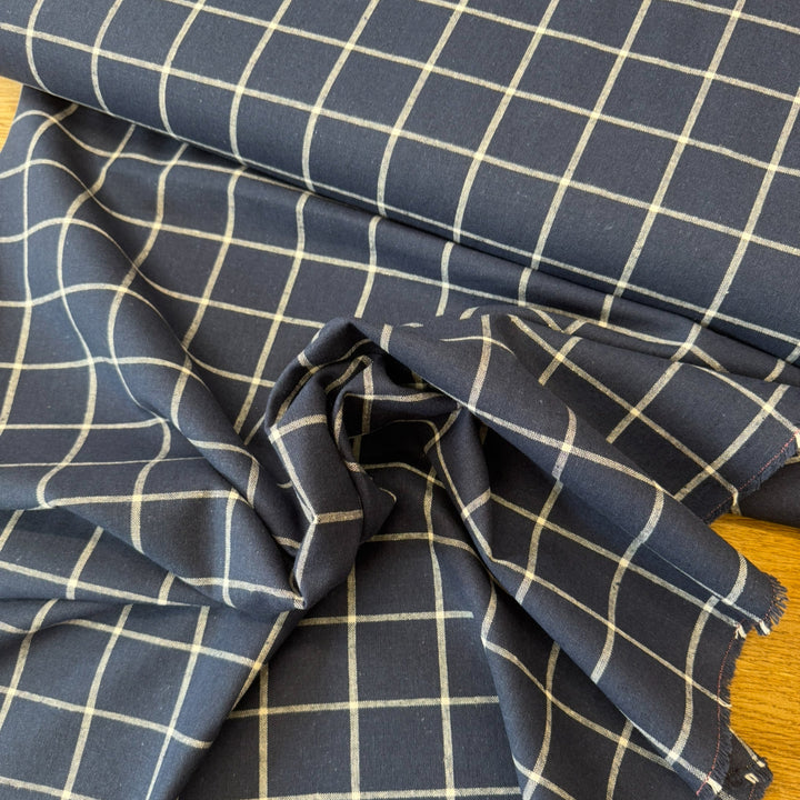 ROBERT KAUFMANN
ESSEX YARN DYED WOVENS 
THE DRESSMAKER FABRICS 
COTTON LINEN MIX BLEND 
GINGHAM CHECK STRIPE 
DRESSMAKING 