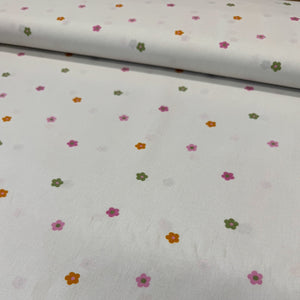 DAISY FLORAL DITSY FLOWER 
100% FINE COTTON POPLIN  
THE DRESSMAKER FABRICS 
SEWING BEE 