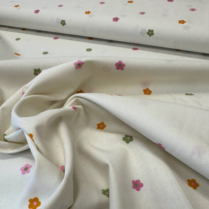 DAISY FLORAL DITSY FLOWER 
100% FINE COTTON POPLIN  
THE DRESSMAKER FABRICS 
SEWING BEE 