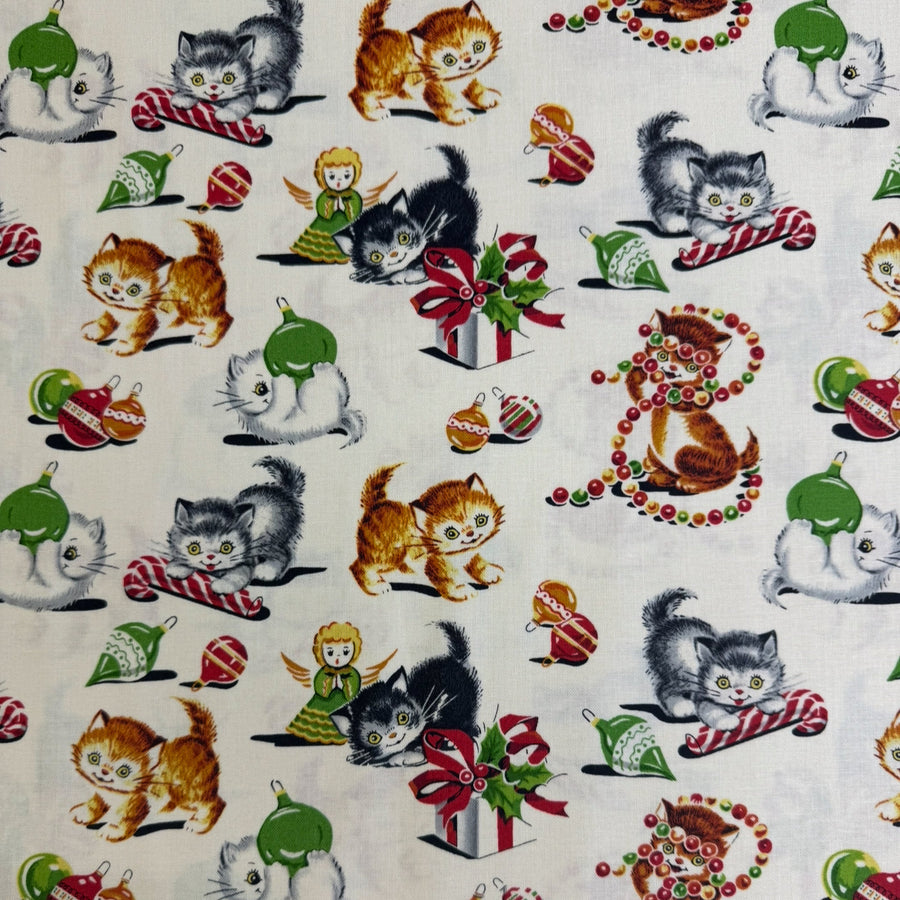 HENRY GLASS A KITTY FOR CHRISTMAS 
QUILTING QUILTERS COTTON 
FESTIVE XMAS 
THE DRESSMAKER FABRICS 