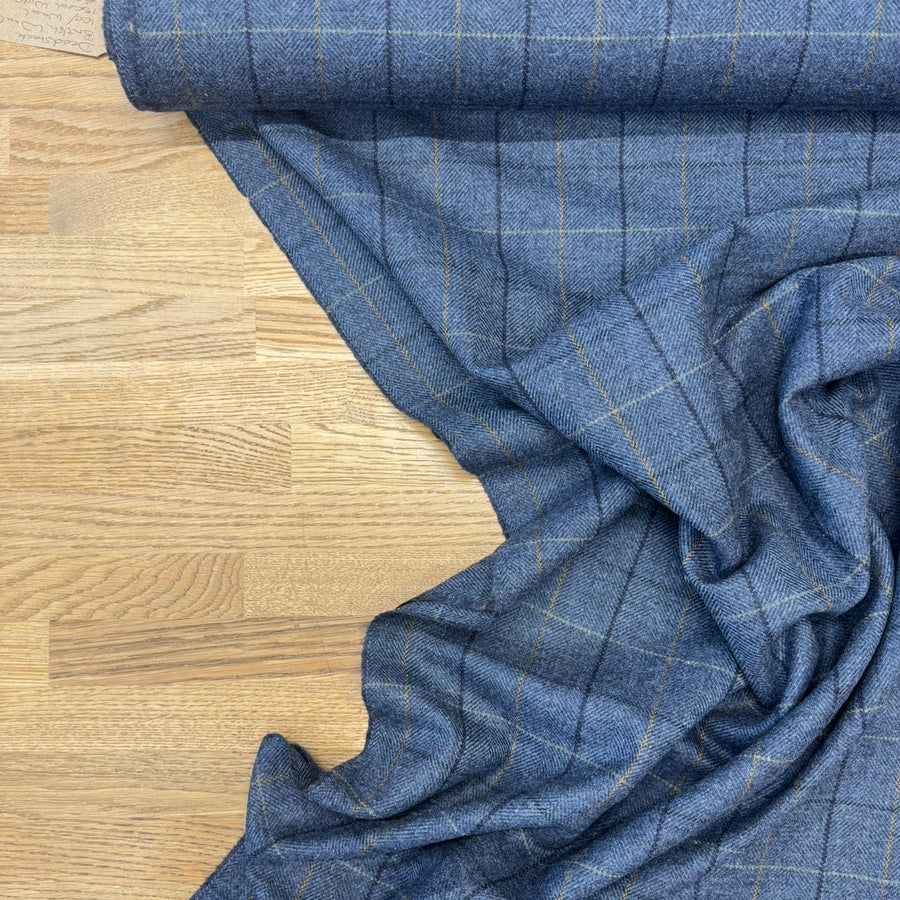 HERRINGBONE WINDOW PAIN CHECK 
WORSTED WOOL - ABRAHAM MOON 
100% WOOL 
THE DRESSMAKER FABRICS 
DESIGNER DEADSTOCK