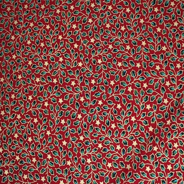 CHRISTMAS HOLY RED LUREX 
COTTON POPLIN 
100% COTTON
THE DRESSMAKER FABERICS FESTIVE COLLECTION 