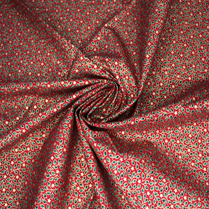 CHRISTMAS HOLY RED LUREX 
COTTON POPLIN 
100% COTTON
THE DRESSMAKER FABERICS FESTIVE COLLECTION 