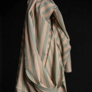 THE DRESSMAKER FABRICS 
MERCHANT & MILLS
LAND AND SEA STRIPE
COTTON LINEN 