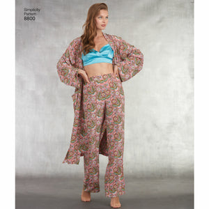 SIMPLICITY SEWING PATTERN S8800