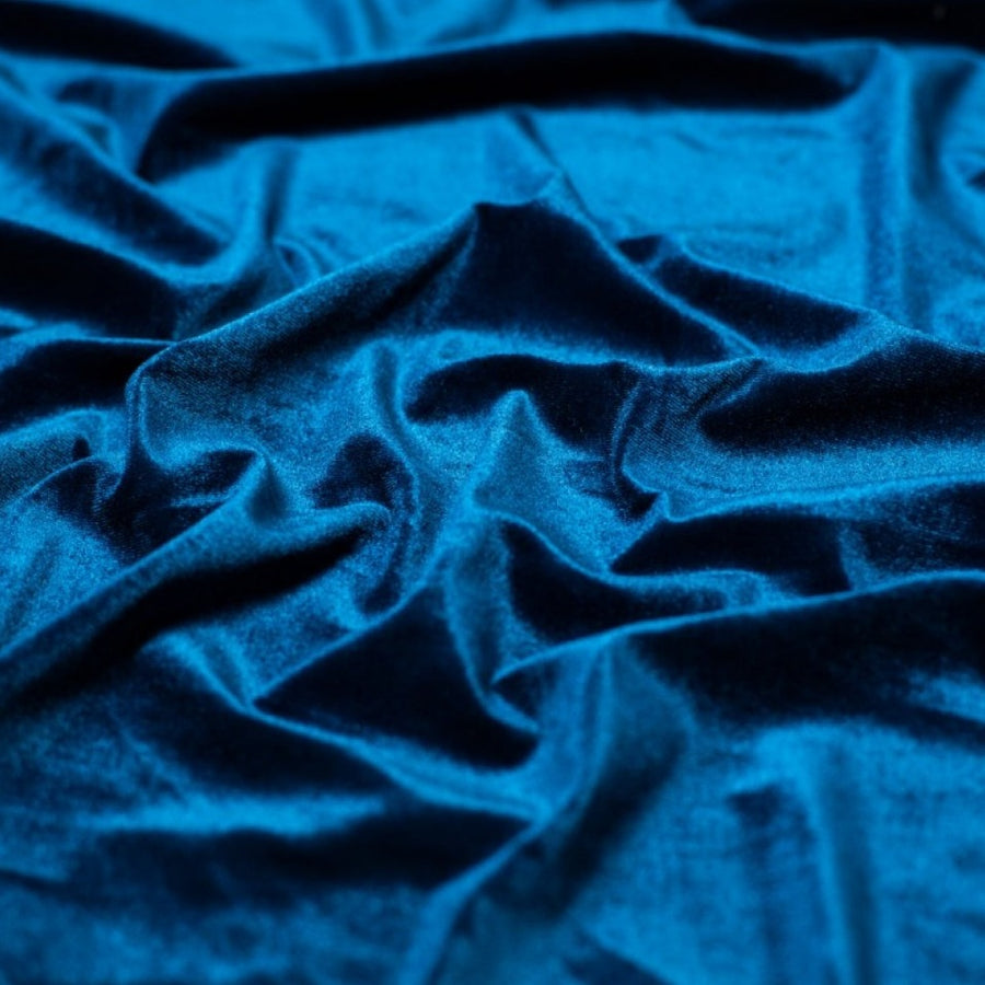 VELVET STRETCH KNIT  TEAL 66% POLY 25% NYLON 9% SPANDEX  145cm WIDE